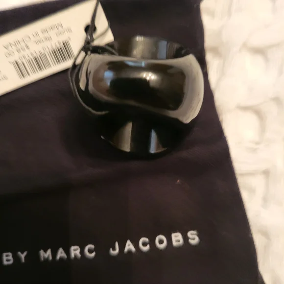 Marc By Marc Jacobs Black Cat Ring with Blue Accents - Picture 6 of 9